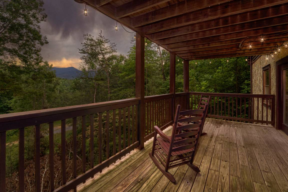 204 M² House ∙ 3 Bedrooms ∙ 8 Guests - Gatlinburg, TN