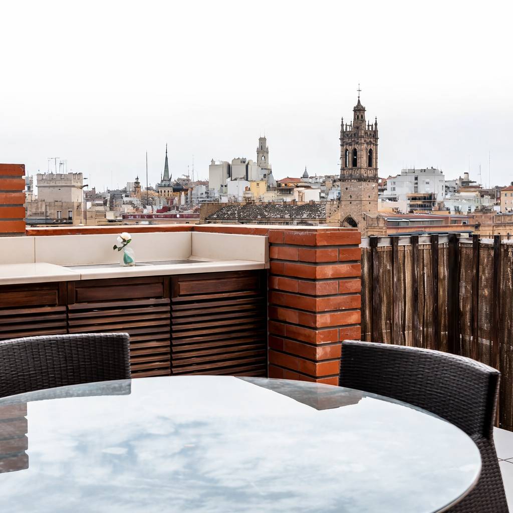 100 M² Apartamento ∙ 2 Habitaciones ∙ 6 Huéspedes - Valencia