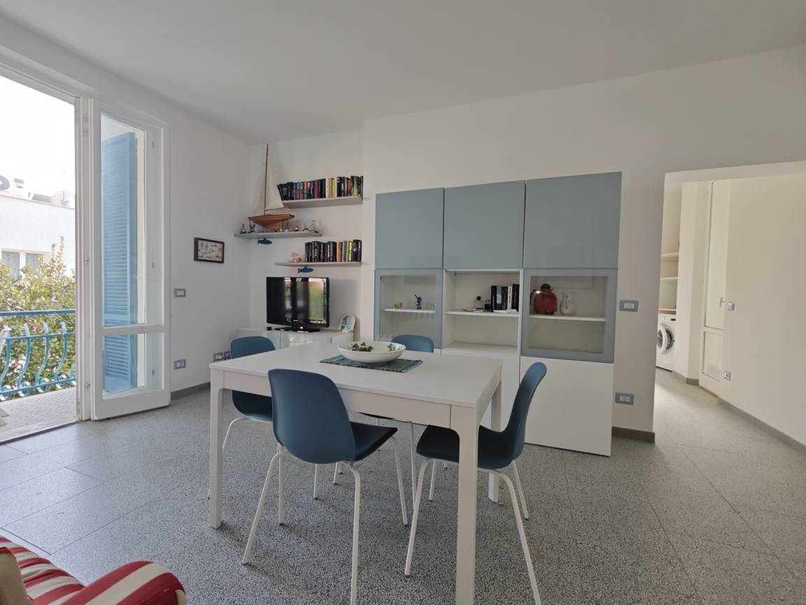 80 M² Apartamento ∙ 2 Quartos ∙ 6 Hóspedes - Recanati