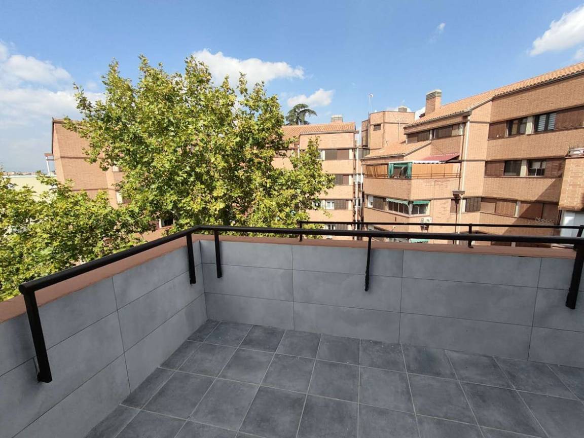 25 M² Apartamento ∙ 1 Huésped - Majadahonda