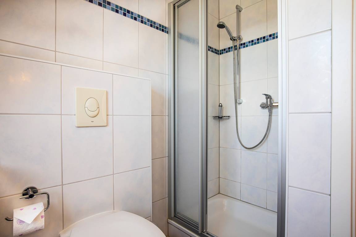 65 m² Ferienwohnung ∙ 3 Schlafzimmer ∙ 5 Gäste – Bild 9