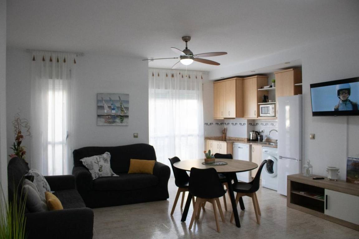 85 M² Apartamento ∙ 3 Habitaciones ∙ 6 Huéspedes - Águilas