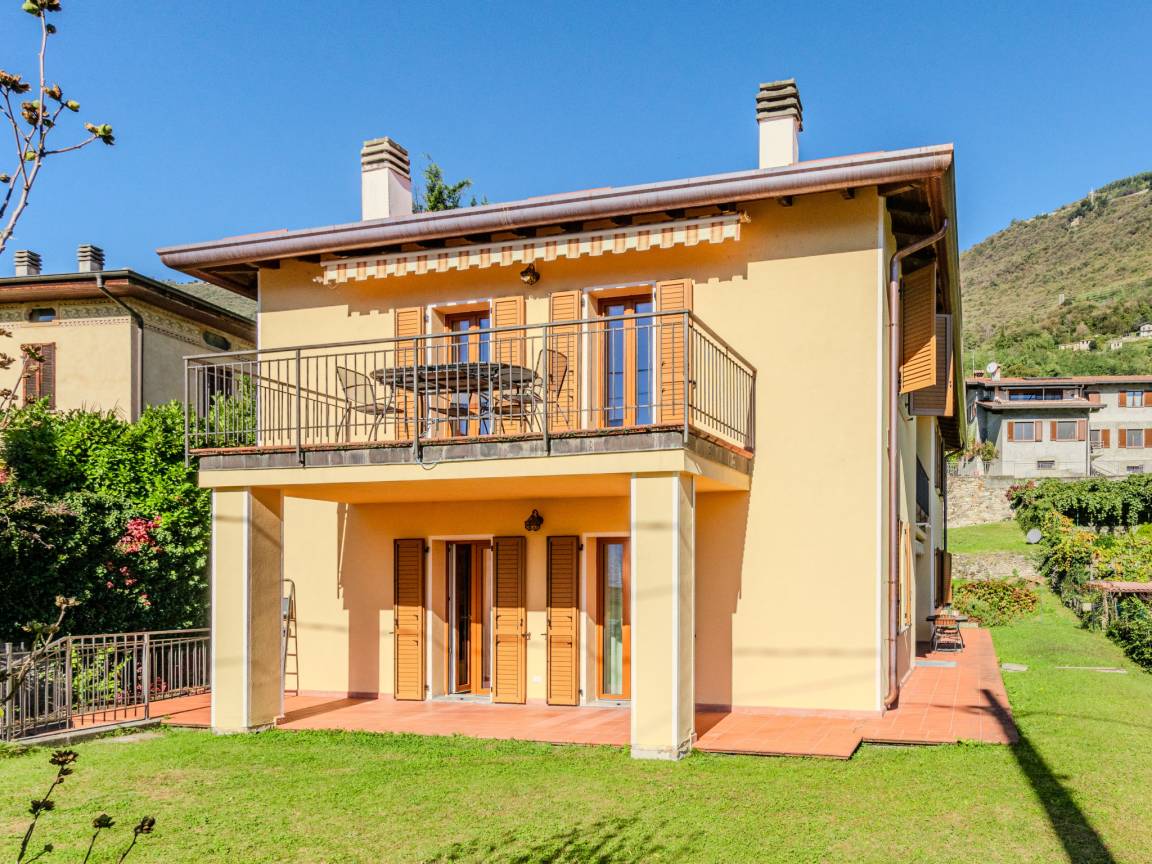 120 M² Appartement ∙ 3 Slaapkamers ∙ 6 Gasten - Domaso