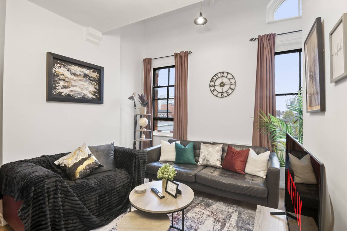 Cottage ∙ 3 Bedrooms ∙ 6 Guests - Birmingham