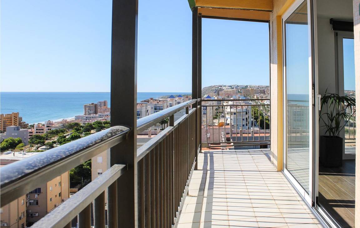 109 M² Ferienwohnung ∙ 3 Schlafzimmer ∙ 6 Gäste - Santa Pola