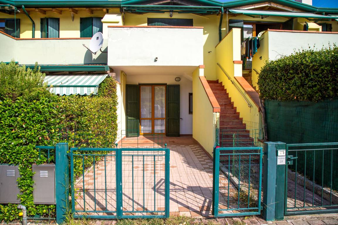 40 M² Apartament ∙ 2 Sypialnie ∙ 6 Gości - Eraclea Mare