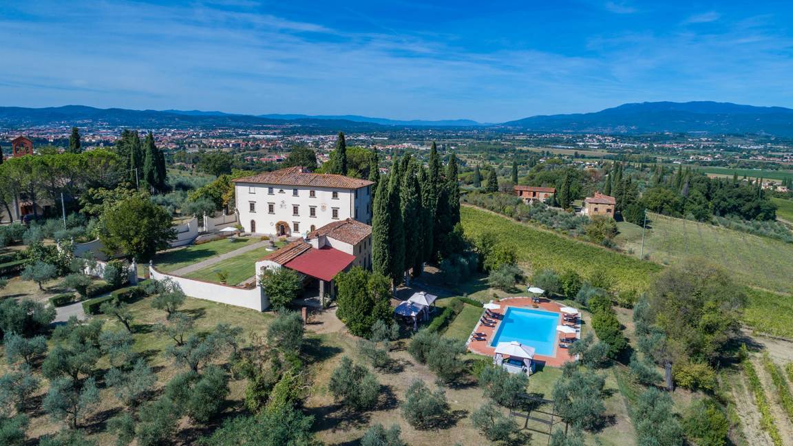 418 M² Villa ∙ 9 Habitaciones ∙ 20 Huéspedes - Arezzo