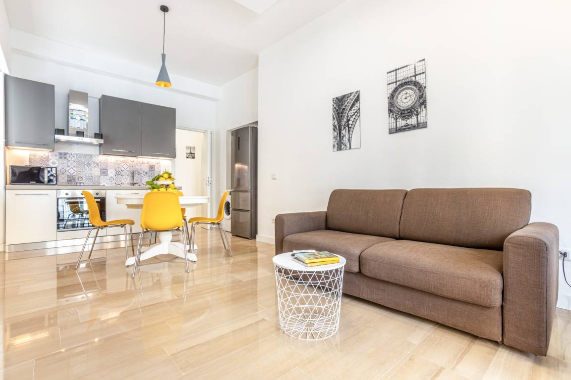 Vomero Deluxe Paris with terrace