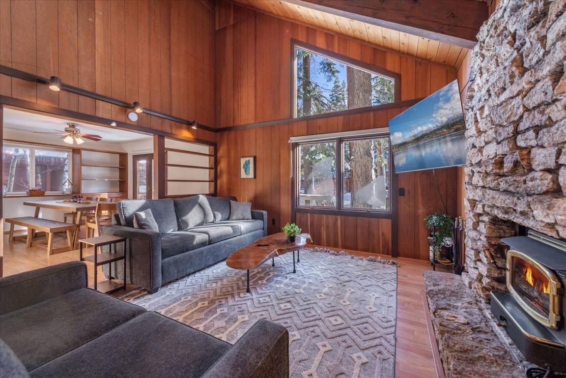 167 M² House ∙ 3 Bedrooms ∙ 9 Guests - Tahoe City, CA