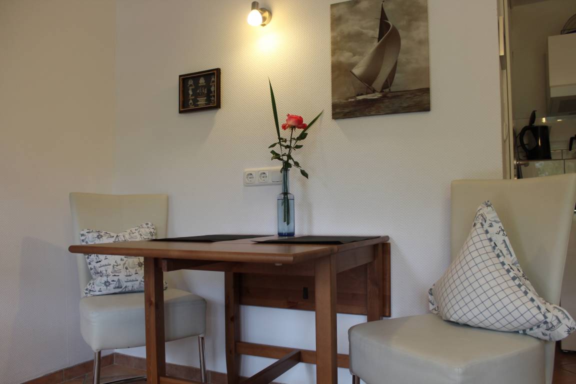 55 m² Ferienwohnung ∙ 2 Schlafzimmer ∙ 4 Gäste – Bild 7