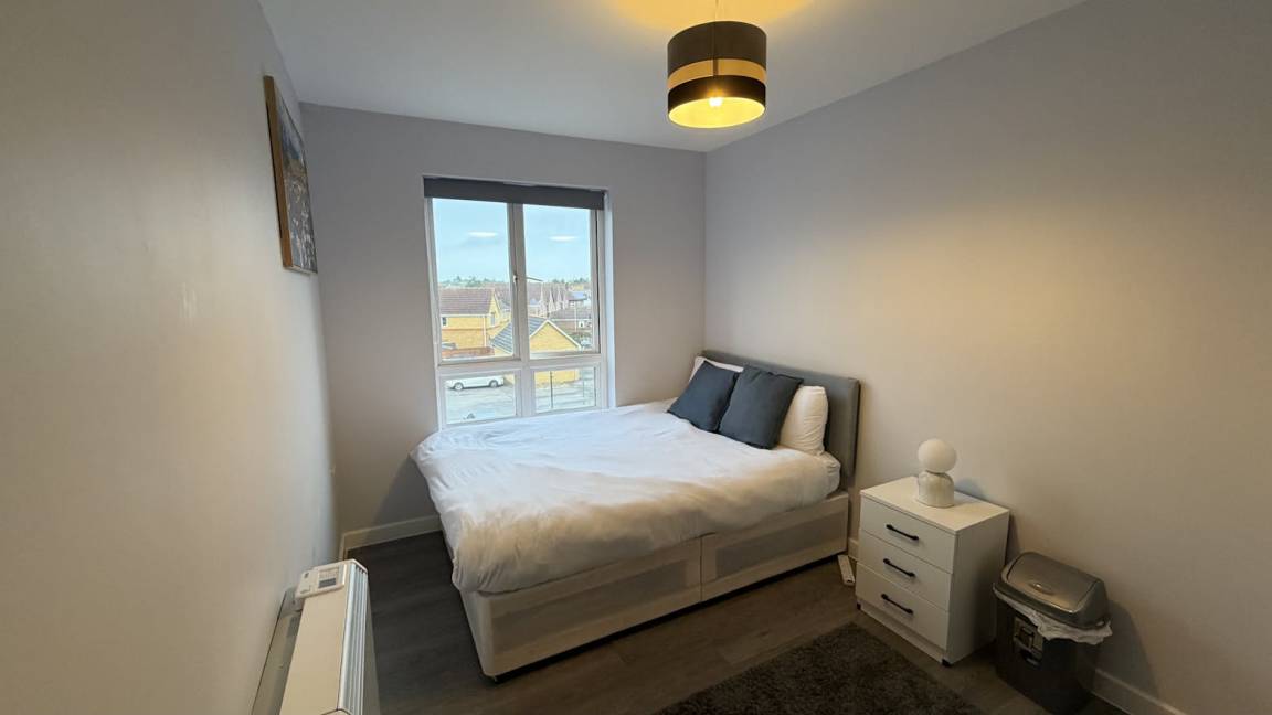 Apartment ∙ 2 Bedrooms ∙ 4 Guests - Essex