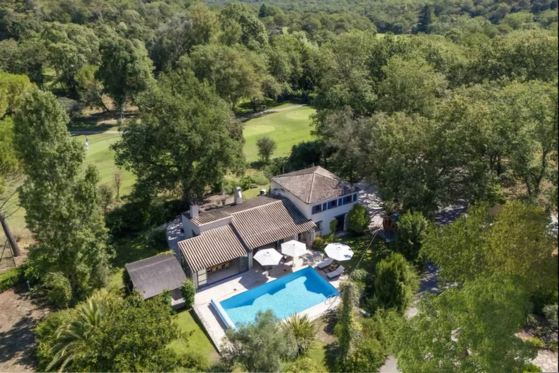 165 M² Villa ∙ 4 Slaapkamers ∙ 8 Gasten - Mougins