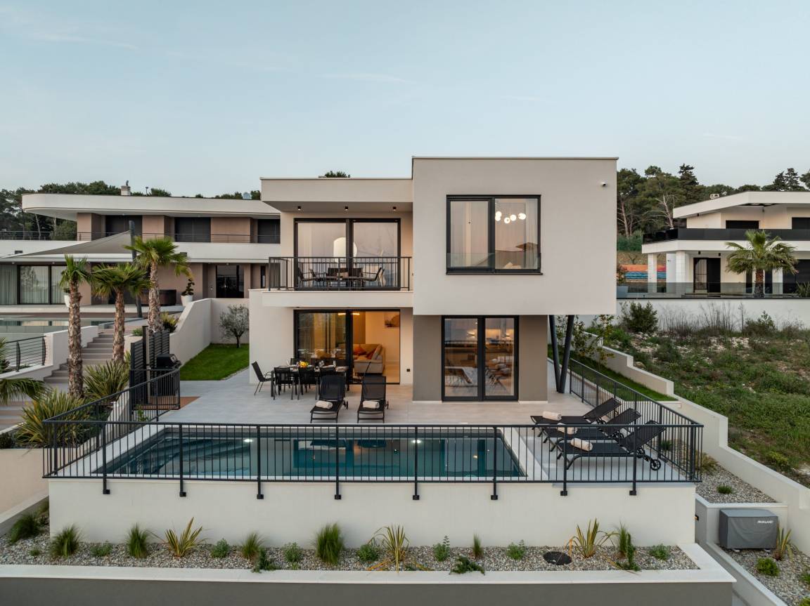 131 M² Villa ∙ 4 Chambres ∙ 8 Personnes - Zadar