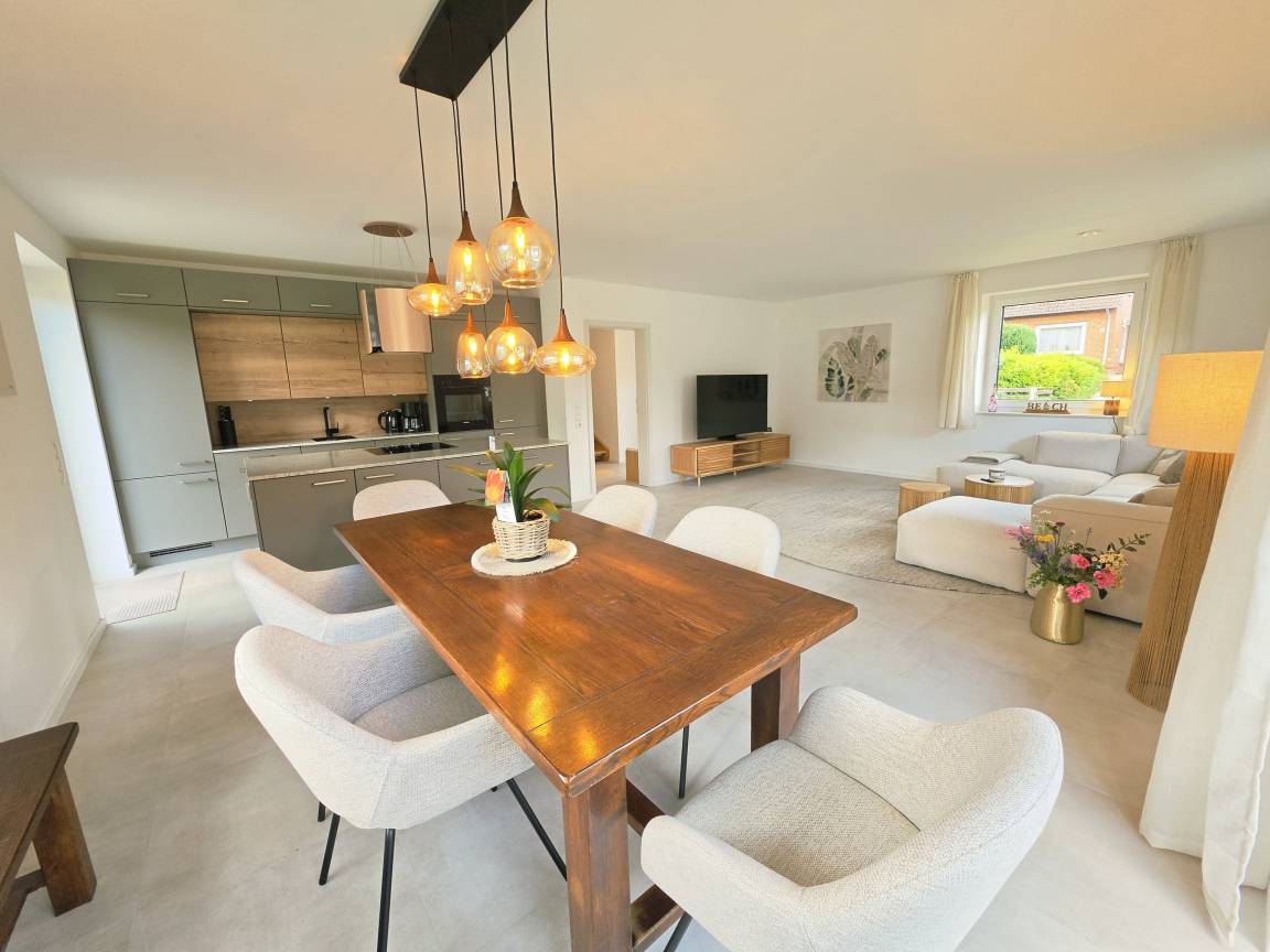 115 M² Ferienhaus ∙ 3 Schlafzimmer ∙ 8 Gäste - Sierksdorf
