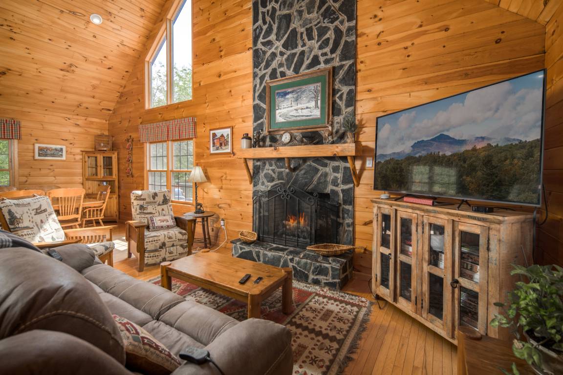 187 M² House ∙ 3 Bedrooms ∙ 6 Guests - Valle Crucis, NC