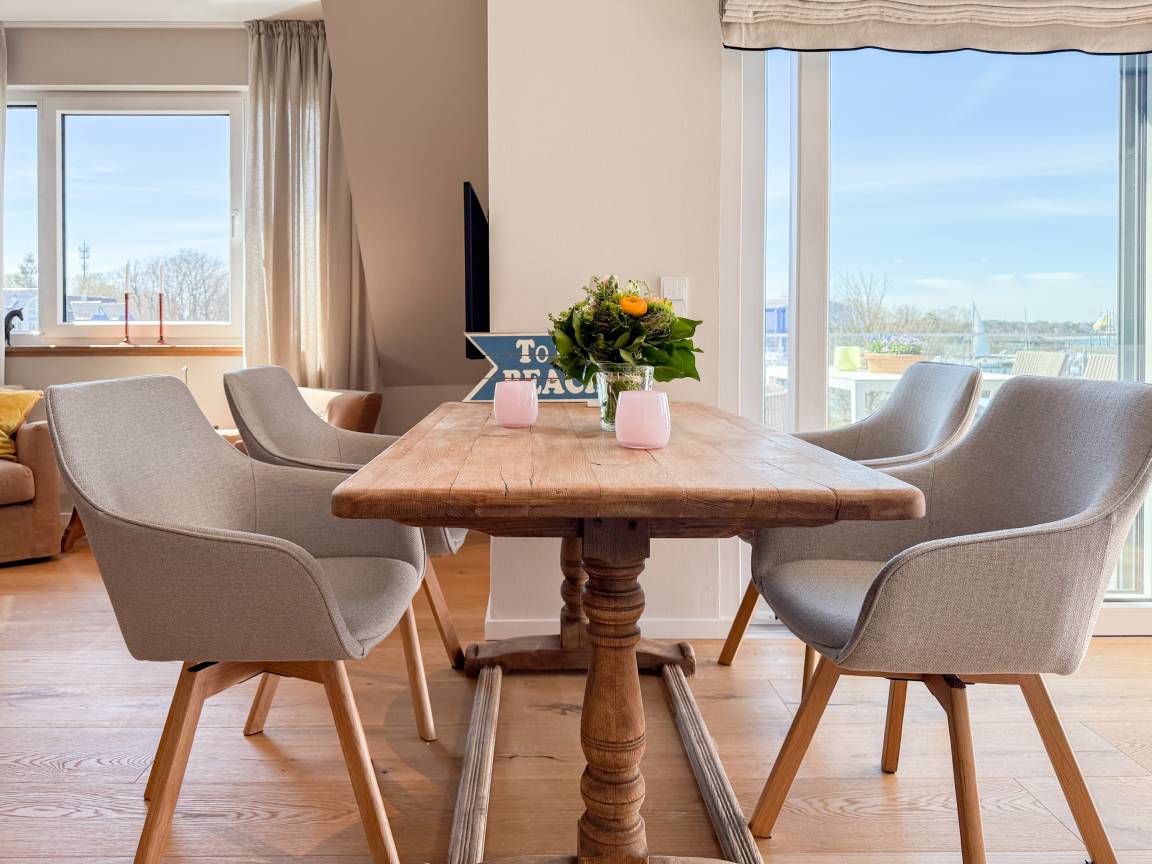 110 m² Ferienwohnung ∙ 2 Schlafzimmer ∙ 4 Gäste – Bild 8