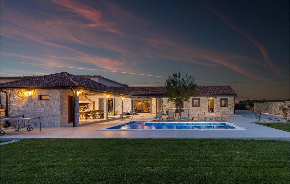 105 M² Maison De Vacances ∙ 3 Chambres ∙ 8 Personnes - Zadar