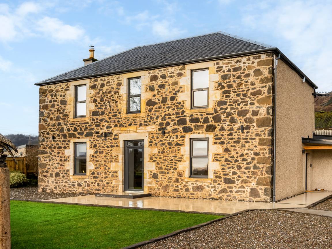 Cottage ∙ 5 Bedrooms ∙ 10 Guests - Dunblane