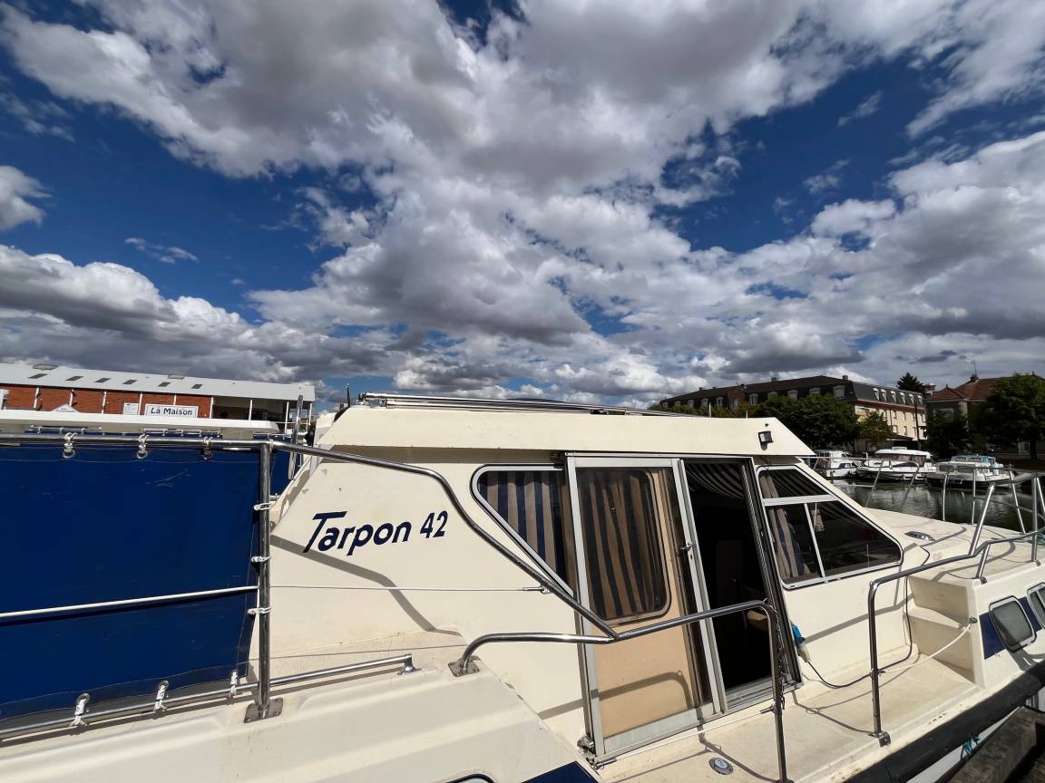 63 M² Péniche ∙ 4 Chambres ∙ 12 Personnes - Saône-et-Loire