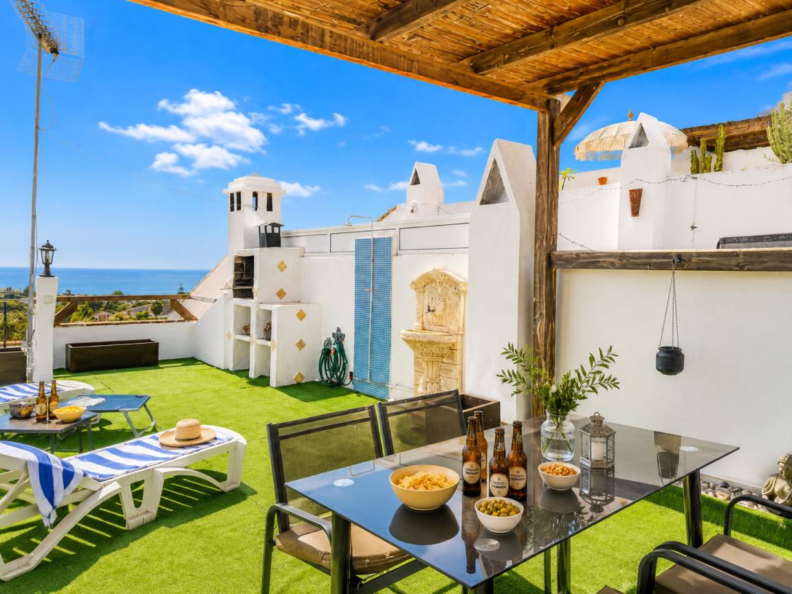 120 M² House ∙ 2 Bedrooms ∙ 4 Guests - Frigiliana
