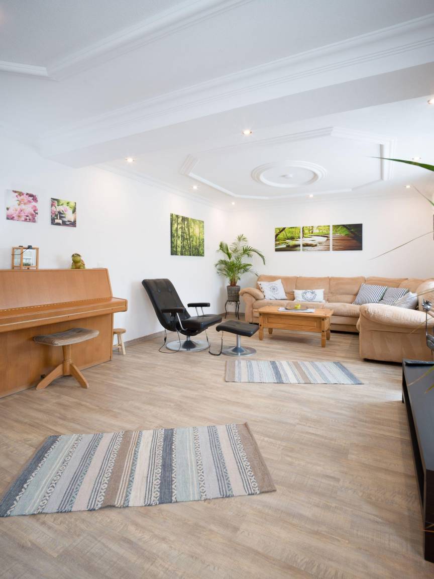 120 M² Ferienhaus ∙ 3 Schlafzimmer ∙ 6 Gäste - Mettlach