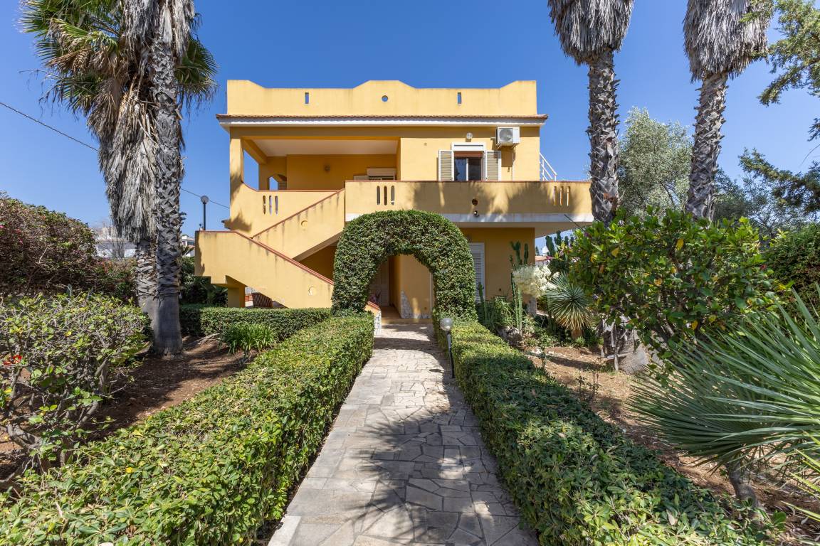 90 M² Apartment ∙ 2 Bedrooms ∙ 4 Guests - Noto