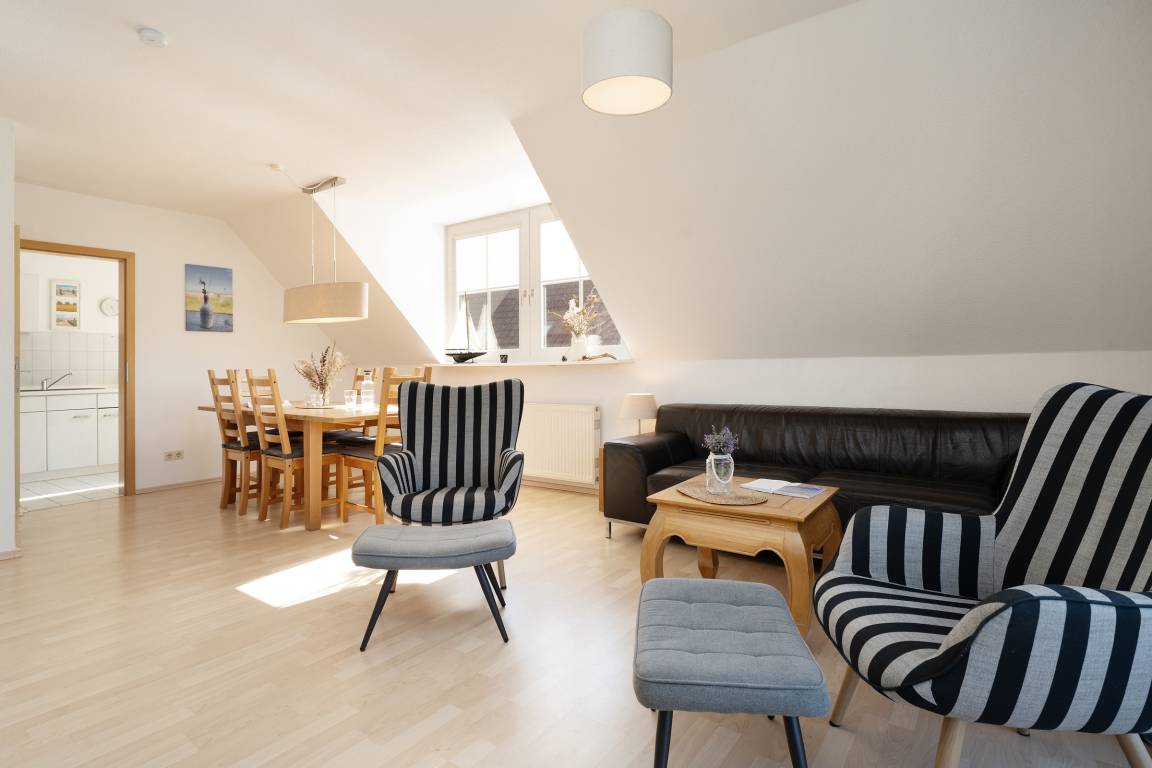 73 m² Ferienwohnung ∙ 2 Schlafzimmer ∙ 4 Gäste – Bild 6