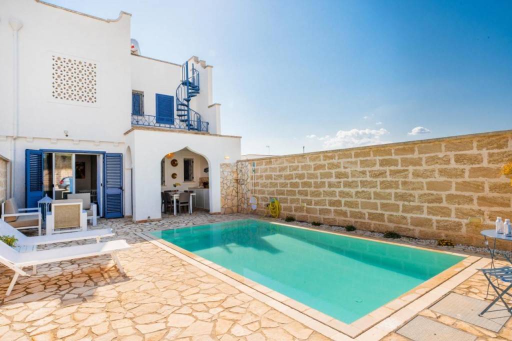 90 M² Villa Vacanza ∙ 2 Camere Da Letto ∙ 8 Ospiti - Torre Lapillo