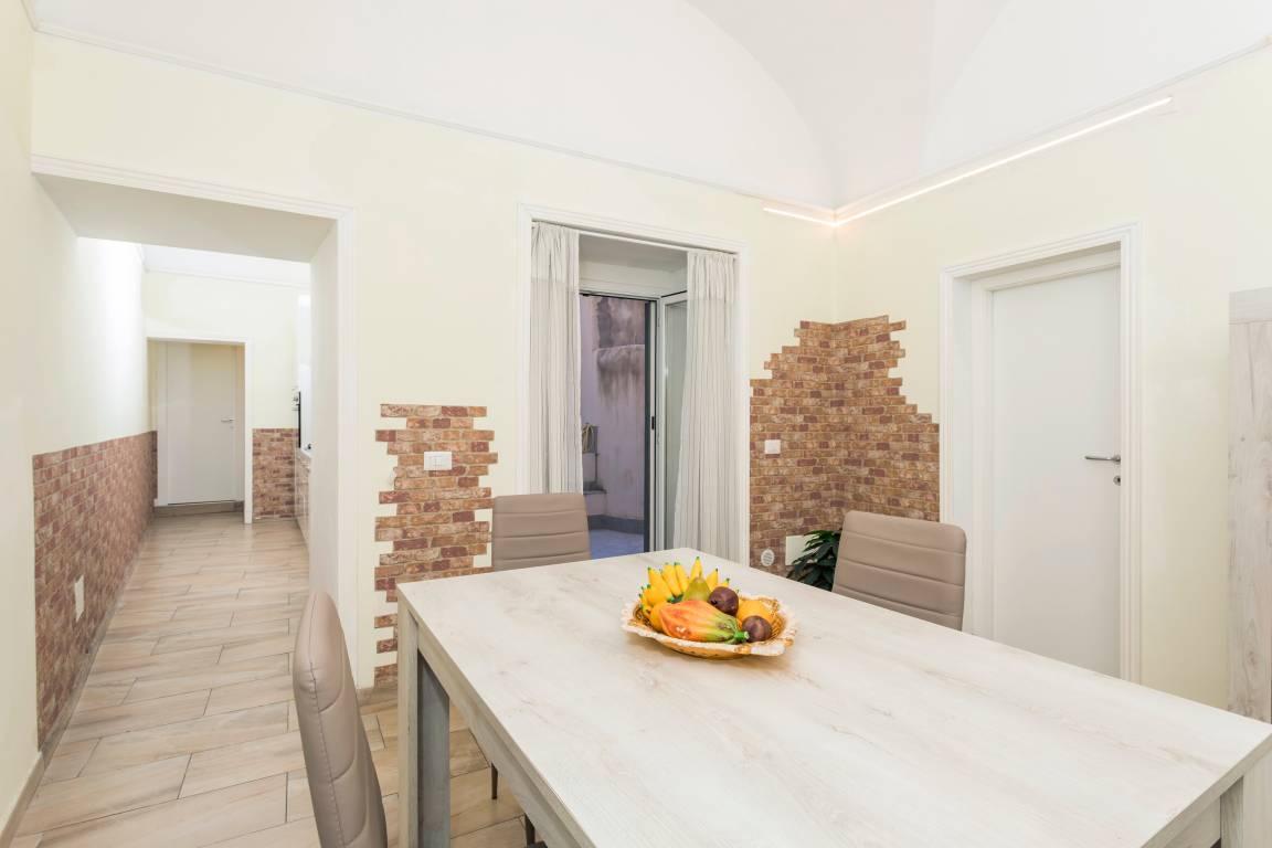 72 M² Apartment ∙ 1 Bedroom ∙ 4 Guests - Catania