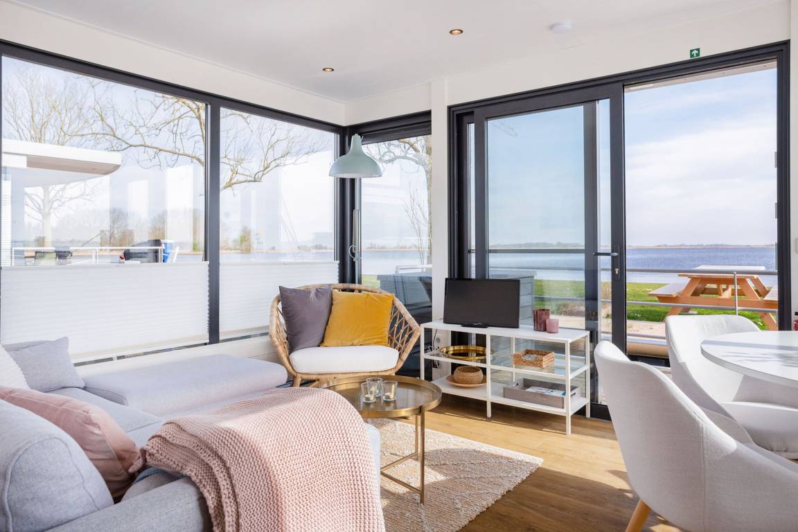54 M² Huoneisto ∙ 2 Makuuhuonetta ∙ 4 Vierasta - Sneek