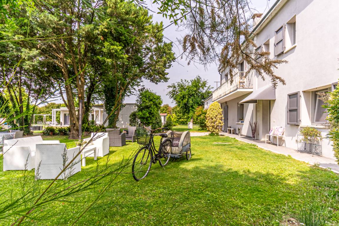 50 M² Appartamento Vacanza ∙ 1 Camera Da Letto ∙ 4 Ospiti - Ferrara