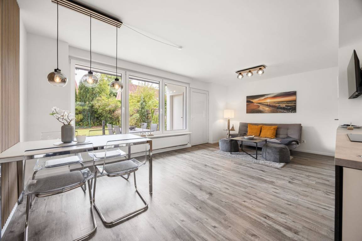 85 M² Ferienhaus ∙ 2 Schlafzimmer ∙ 4 Gäste - Schortens