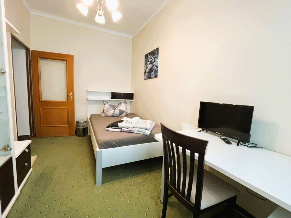 Privatzimmer 1 Schlafzimmer 1 Gast