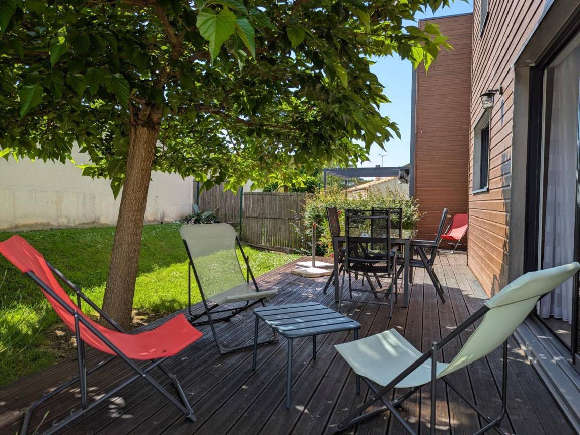 82 M² Landhaus ∙ 2 Schlafzimmer ∙ 4 Gäste - Angoulême