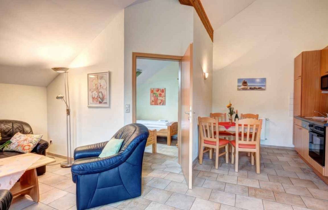 62 m² Ferienwohnung ∙ 2 Schlafzimmer ∙ 4 Gäste – Bild 5
