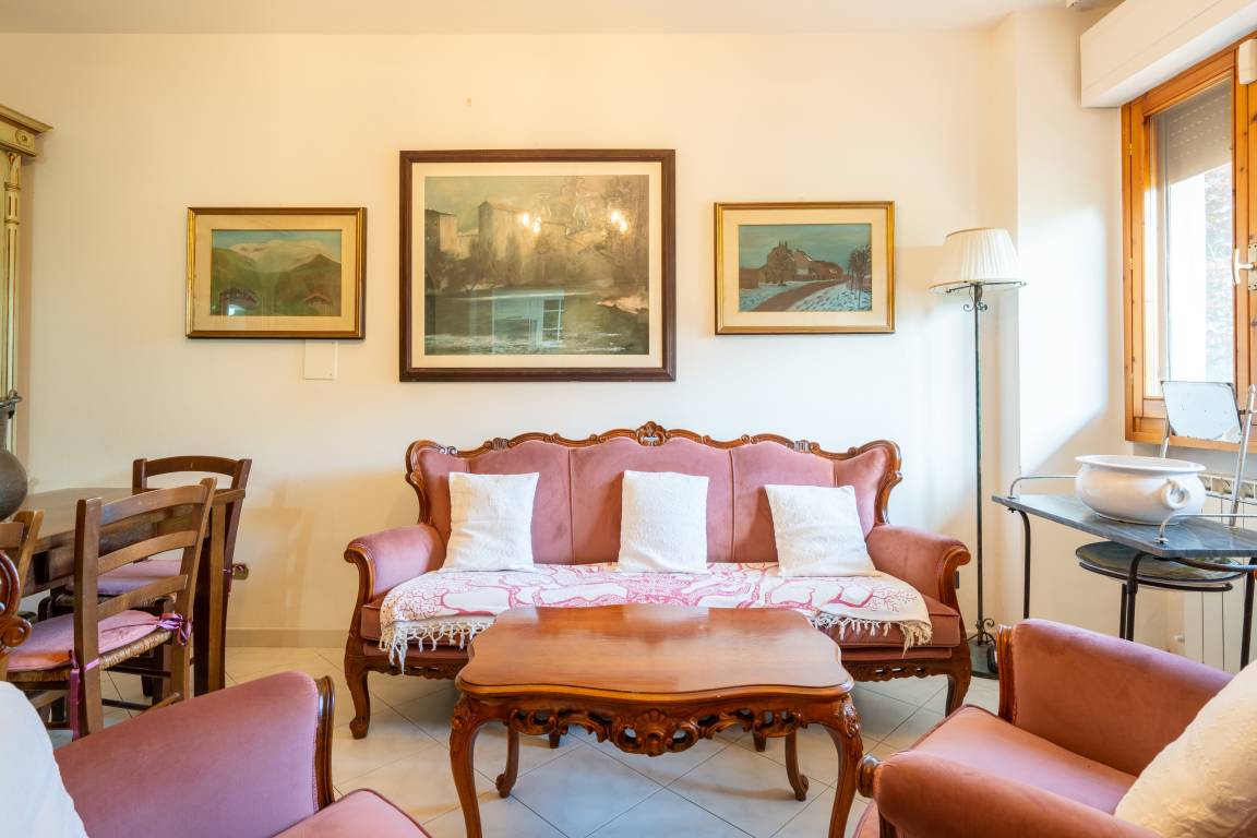 107 M² Ferienwohnung ∙ 1 Schlafzimmer ∙ 2 Gäste - Montevarchi