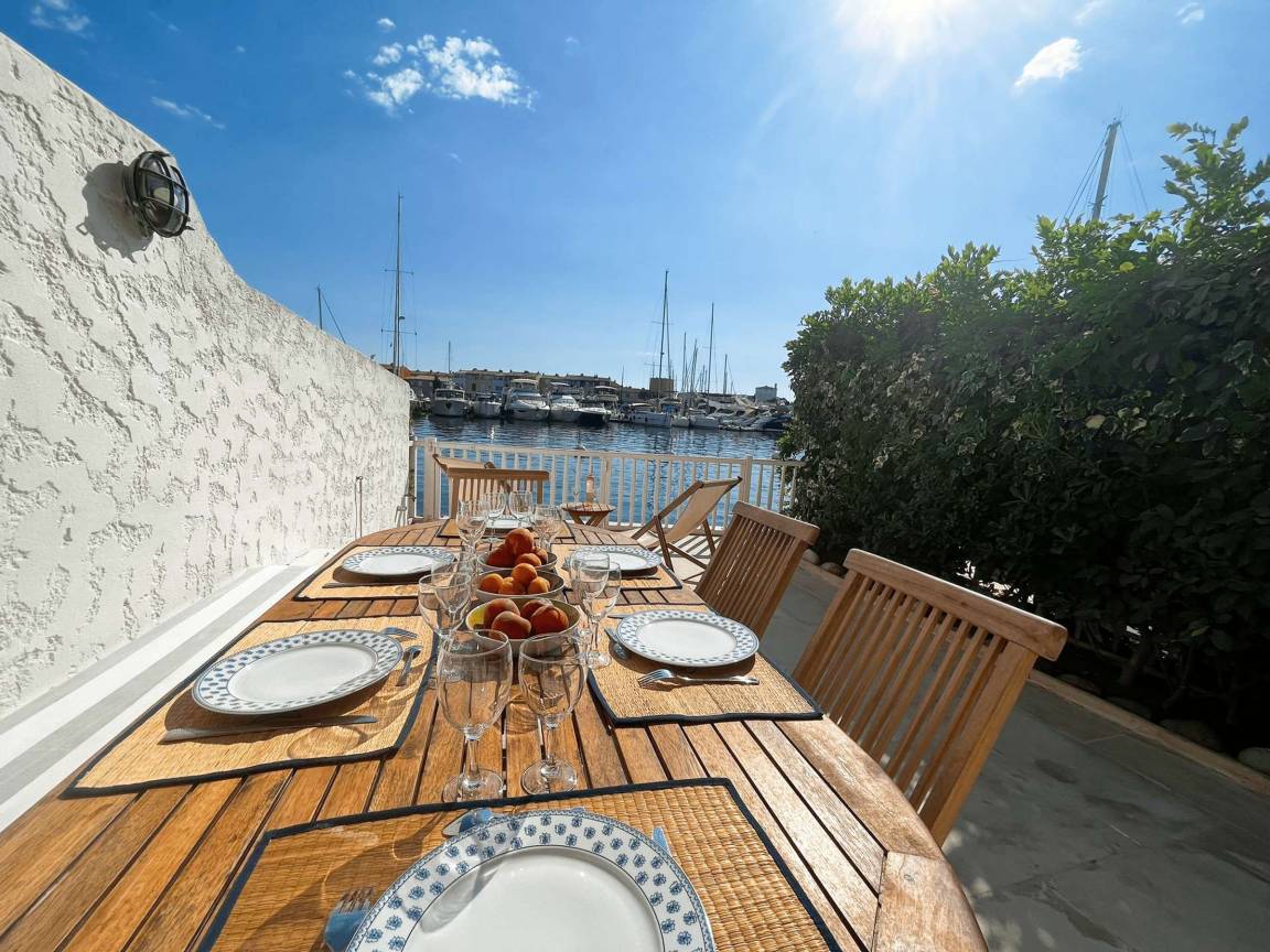 83 M² Casa Vacanza ∙ 4 Camere Da Letto ∙ 12 Ospiti - Grimaud