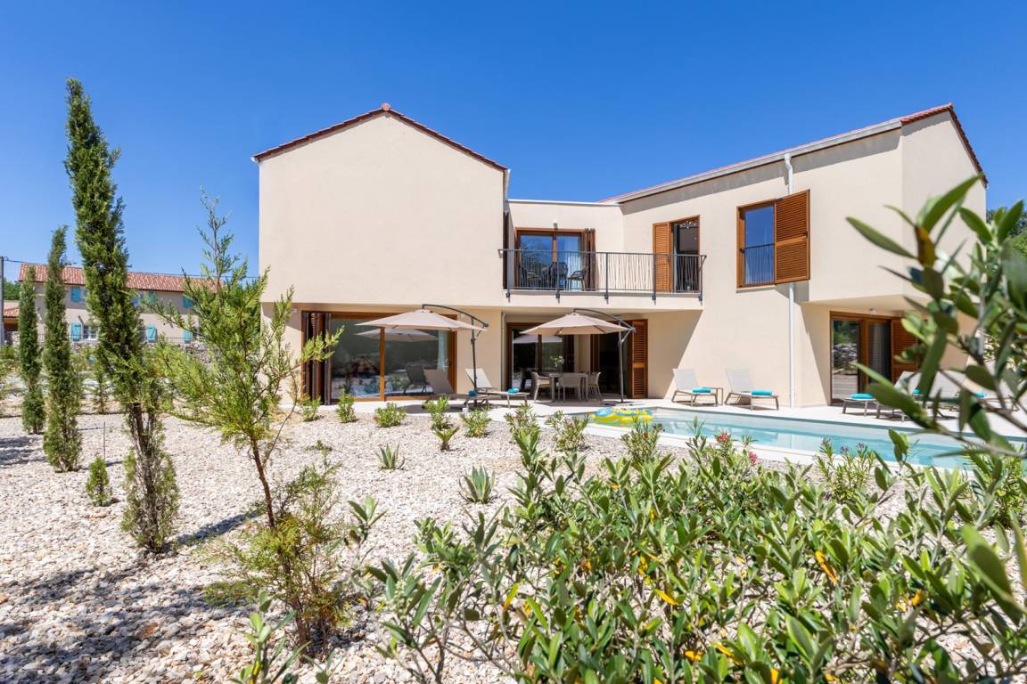 350 M² Villa ∙ 4 Habitaciones ∙ 10 Huéspedes - Krk