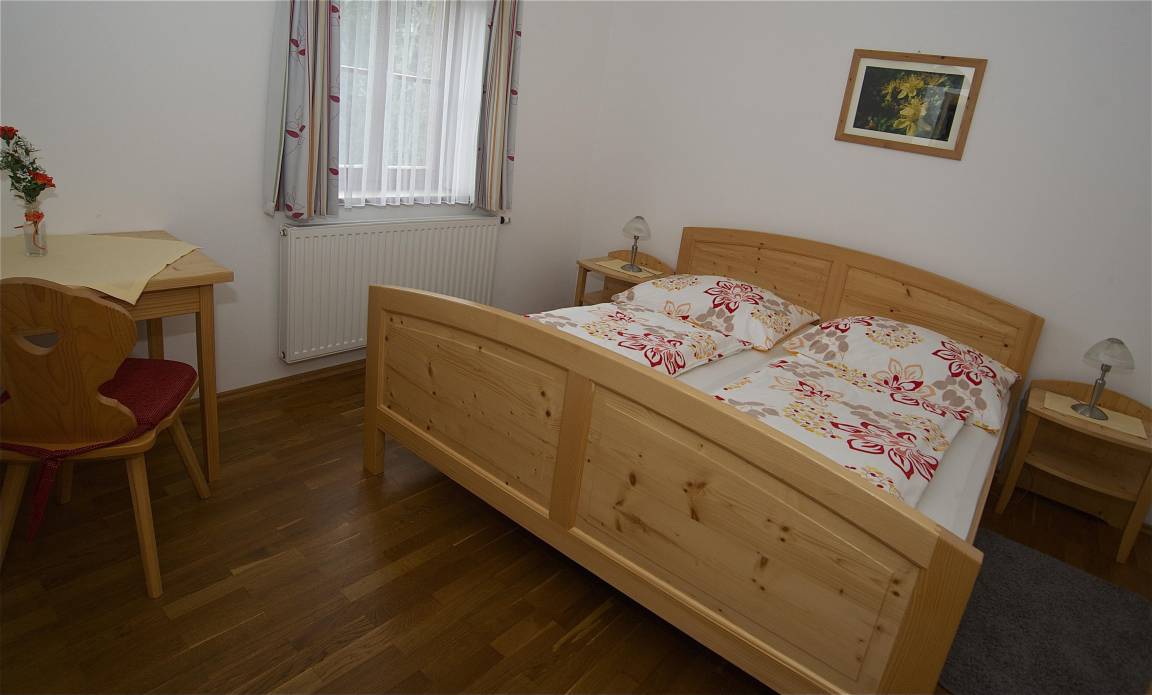 55 M² Ferienwohnung ∙ 2 Schlafzimmer ∙ 5 Gäste - Wenigzell