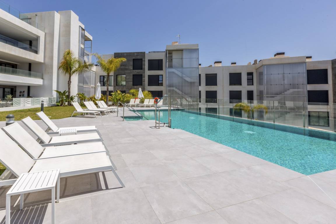 90 M² Apartment ∙ 2 Bedrooms ∙ 4 Guests - Fuengirola
