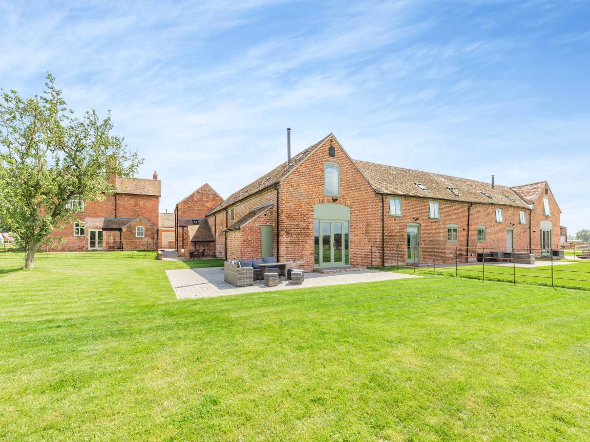 Cottage ∙ 5 Bedrooms ∙ 10 Guests - Shrewsbury