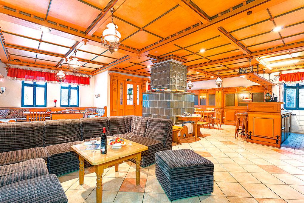 300 m² Ferienhaus ∙ 7 Schlafzimmer ∙ 16 Gäste – Bild 2