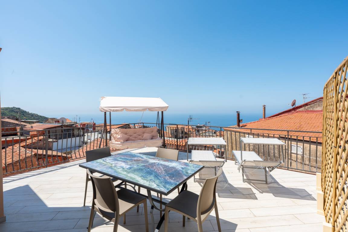 63 M² Apartamento ∙ 2 Habitaciones ∙ 6 Huéspedes - Ascea