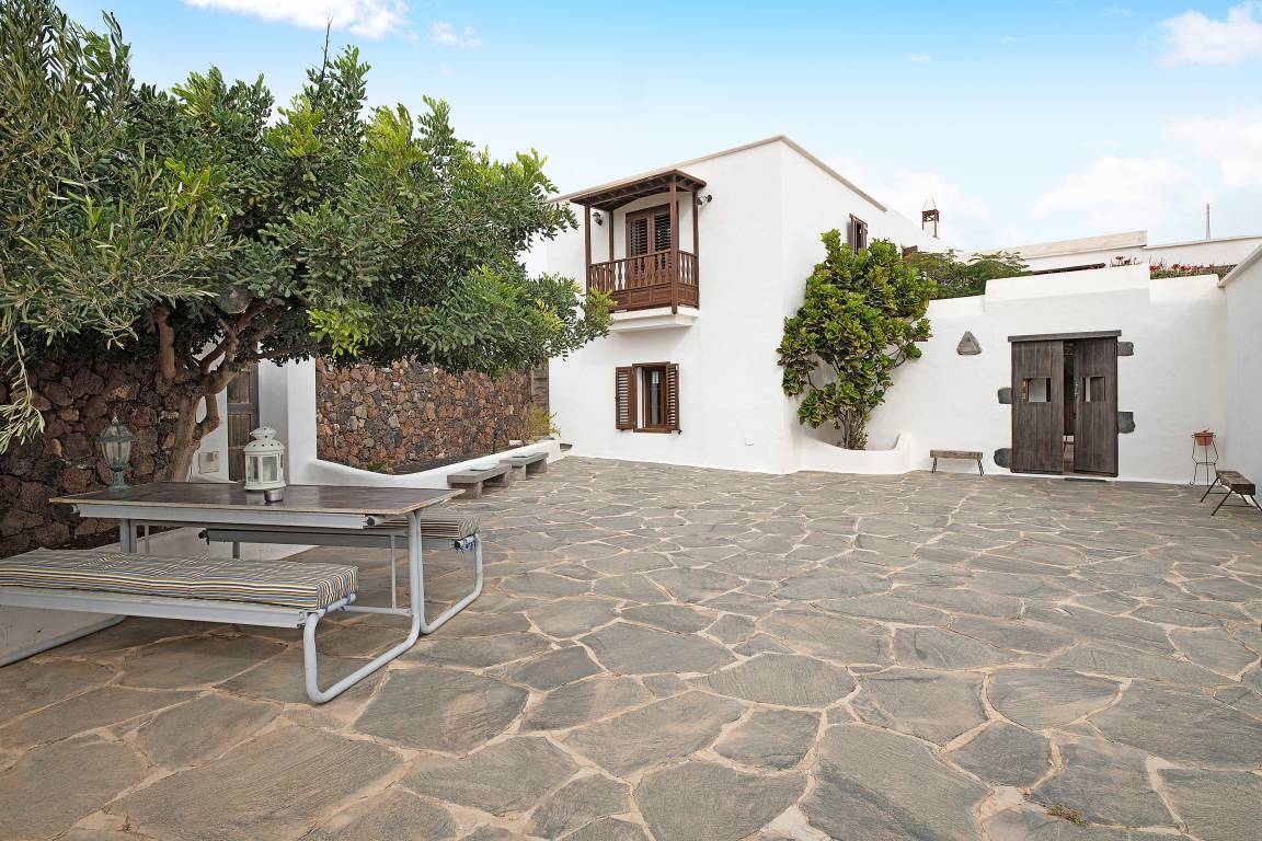 200 M² Casa ∙ 3 Habitaciones ∙ 6 Huéspedes - Teguise