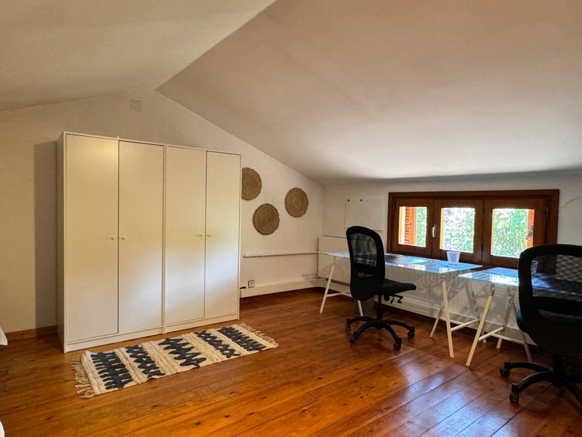 241 M² Habitación Compartida ∙ 1 Habitación ∙ 1 Huésped - Sabadell