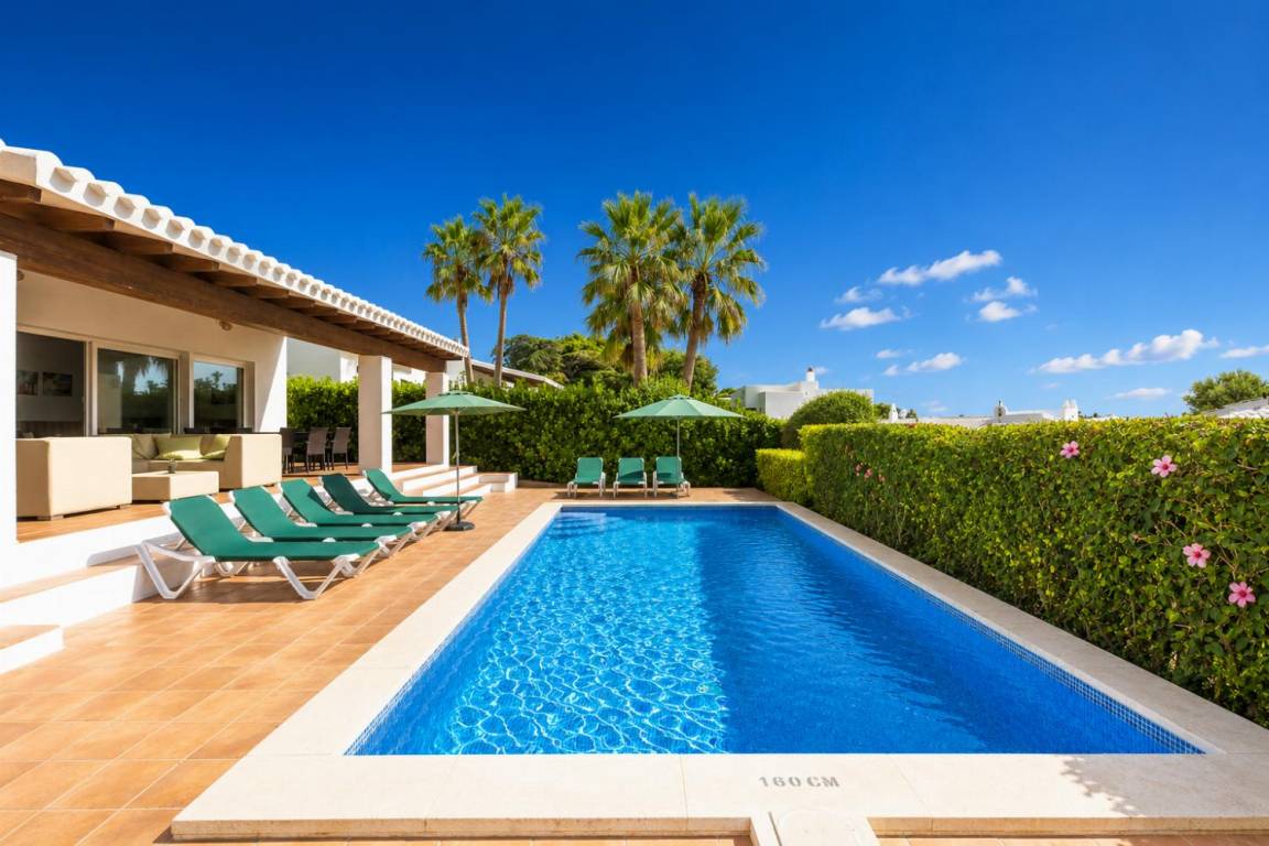 240 M² Villa ∙ 5 Chambres ∙ 10 Personnes - Binibeca