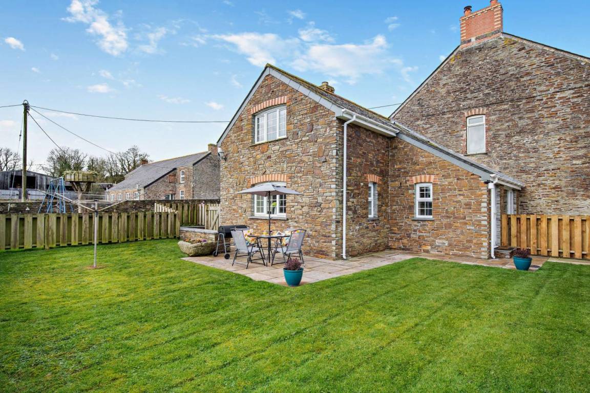 Cottage ∙ 2 Bedrooms ∙ 4 Guests - Padstow