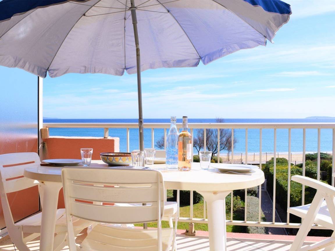 26 M² Studio Flat ∙ 1 Bedroom ∙ 3 Guests - Le Lavandou