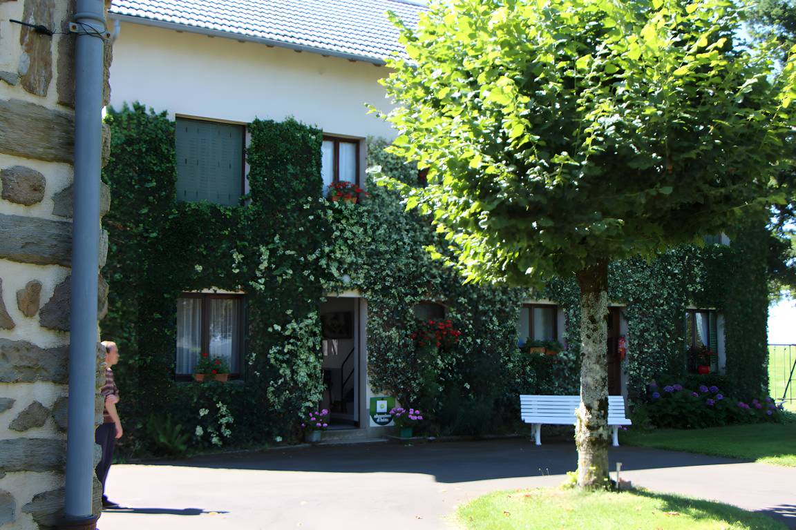 15 M² Chambre D'hôtes ∙ 1 Chambre ∙ 3 Personnes - Conques