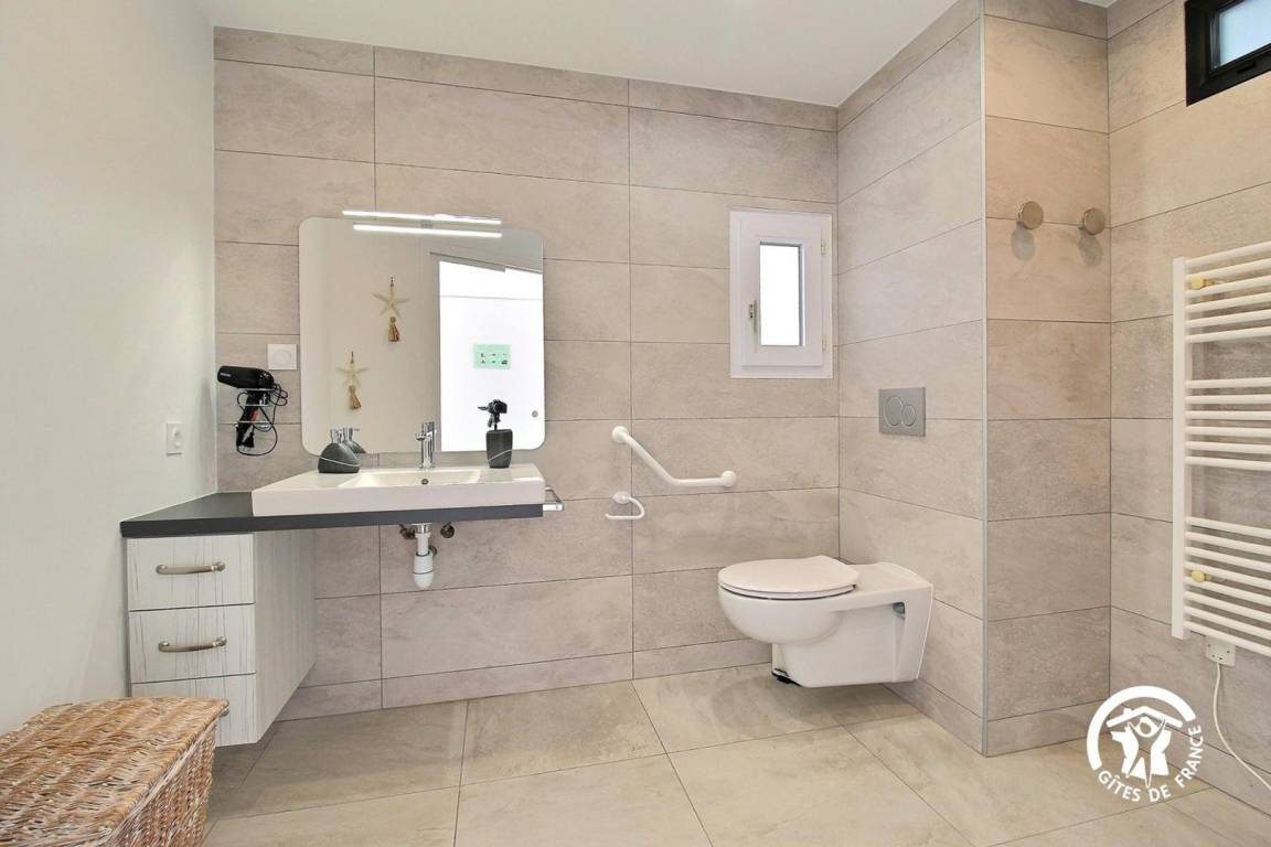 140 m² Gîte ∙ 4 Schlafzimmer ∙ 12 Gäste – Bild 13